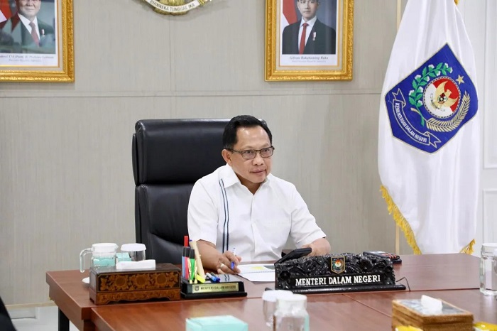 Mendagri Minta Pemda Waspada Dampak Erupsi Anak Krakatau