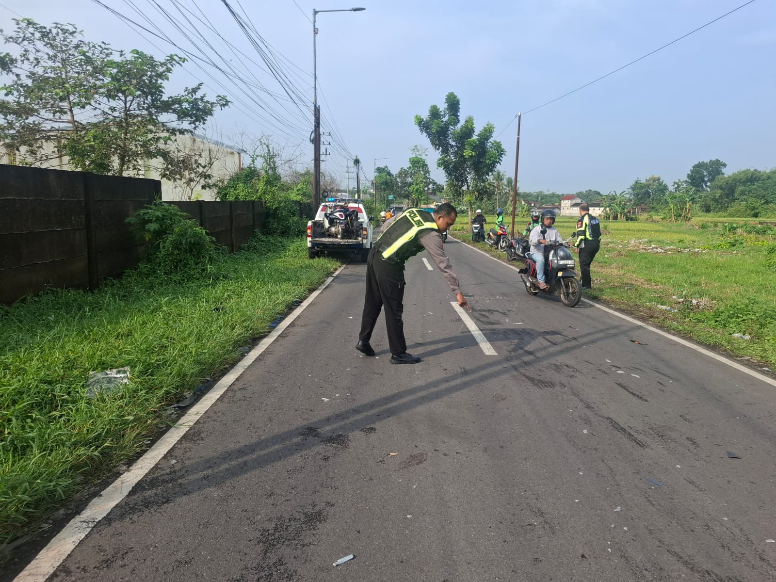 Tabrakan Maut di Ajung Jember: Gagal Menyalip, Dua Pemuda Tewas Mengenaskan