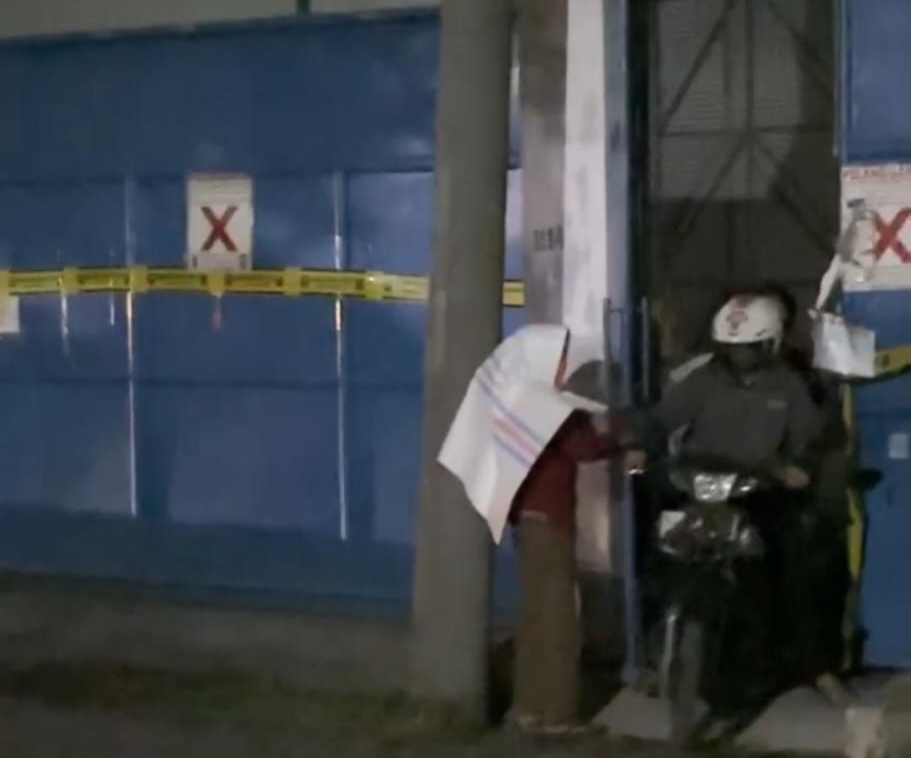 Nekat Beroperasi Meski di Segel Pemkot Surabaya, Wali Kota Eri Cahyadi Ultimatum Pihak CV Sentosa Seal