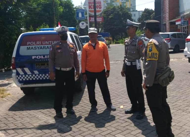 Polsek Tenggilis Mejoyo Pastikan Kondisi Aman Terkendali Melalui Patroli Presisi