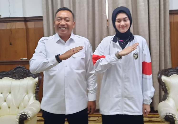 Pulang Kampung, Atlet Timnas Bola Voli Situbondo Bertemu Bupati Yusuf Rio Wahyu Prayogo