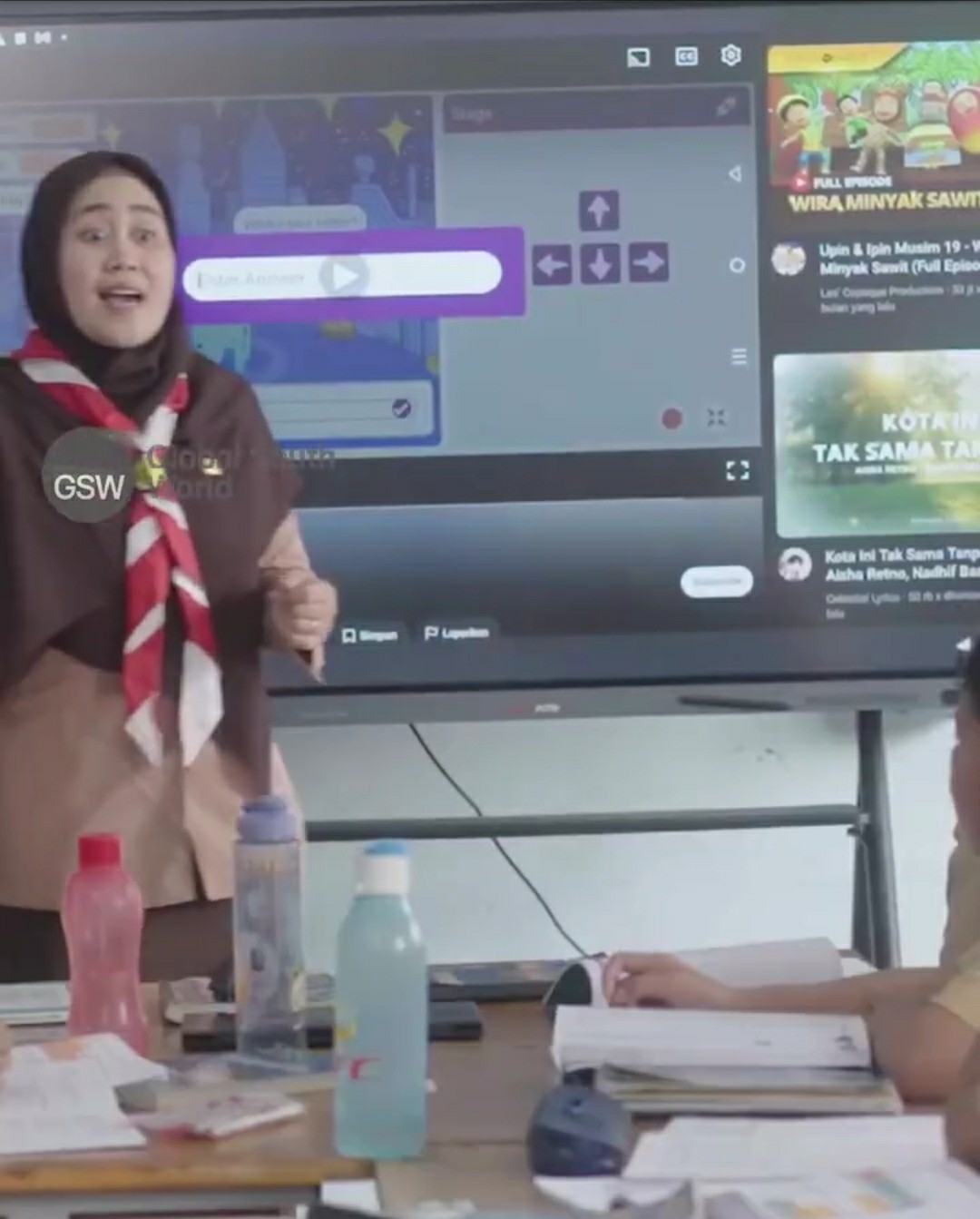 Papan Tulis Interaktif Disorot Dunia, Indonesia Bertransformasi ke Pendidikan Digital Modern