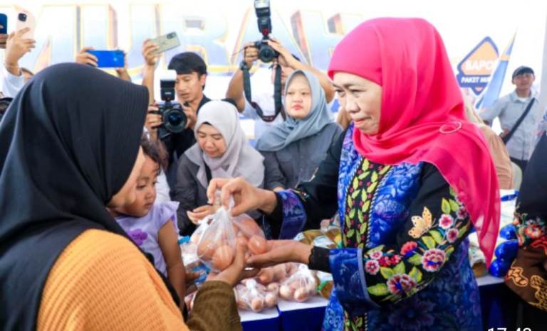 Jelang Ramadan dan Idulfitri 1447 H, Khofifah Intensifkan Stabilisasi Harga Lewat Pasar Murah di Bojonegoro