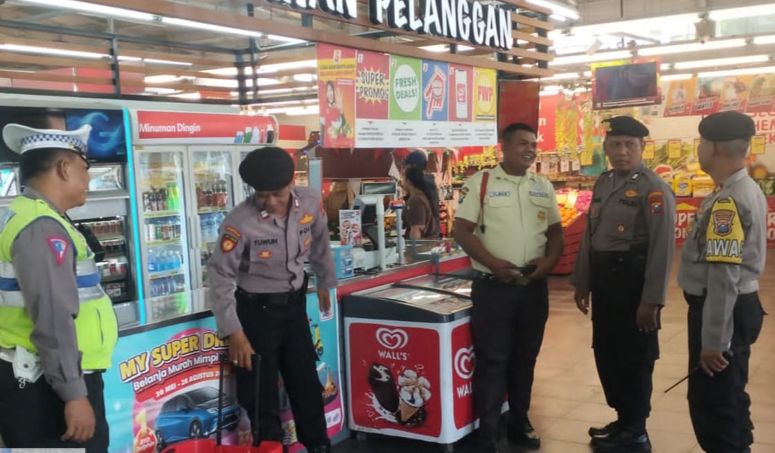 Polsek Karangpilang Jalin Kemitraan dengan Superindo, Jaga Keamanan Bersama