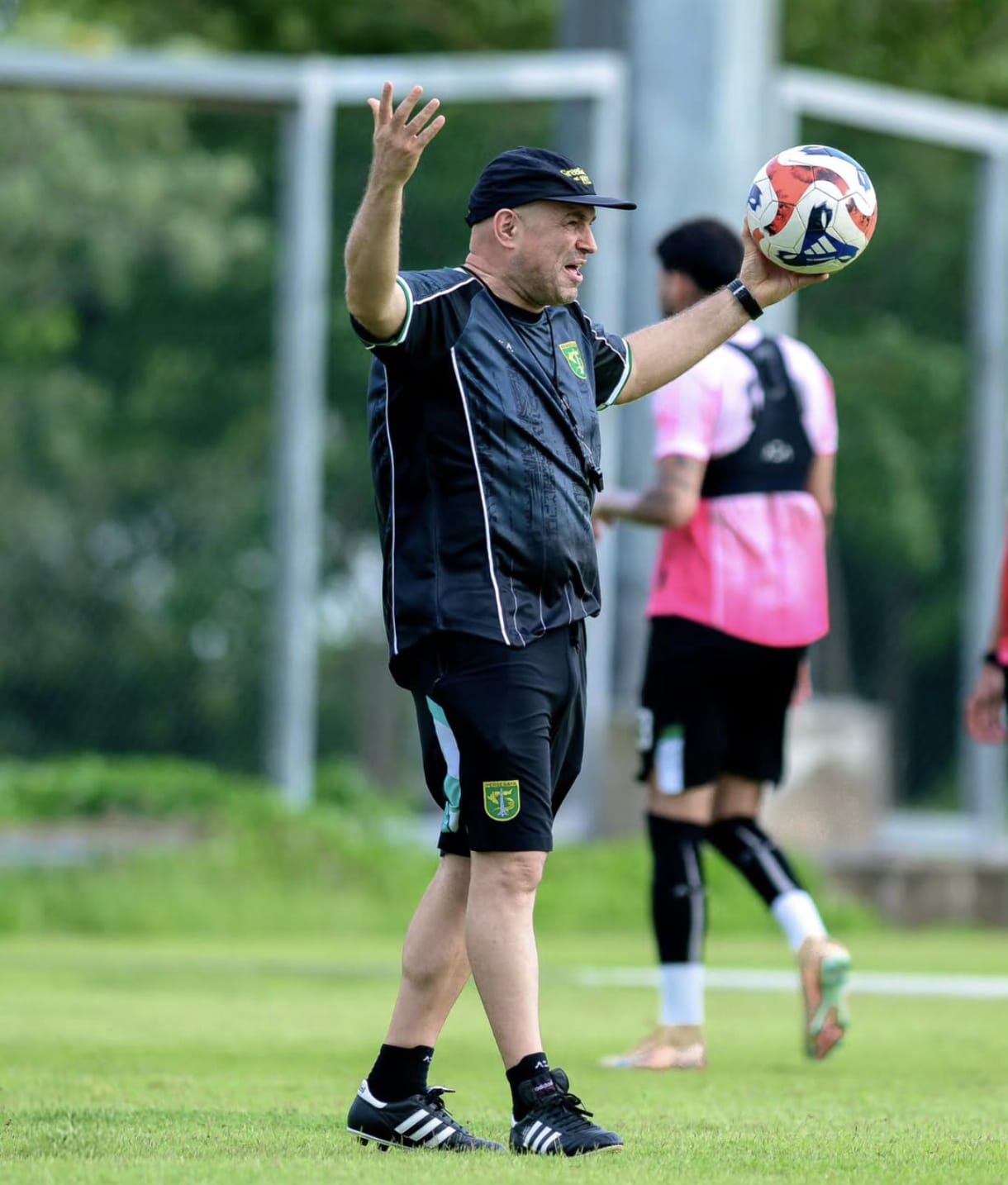 Bernardo Tavares Maksimalkan Perolehan Poin Persebaya di Sisa Laga Musim Ini