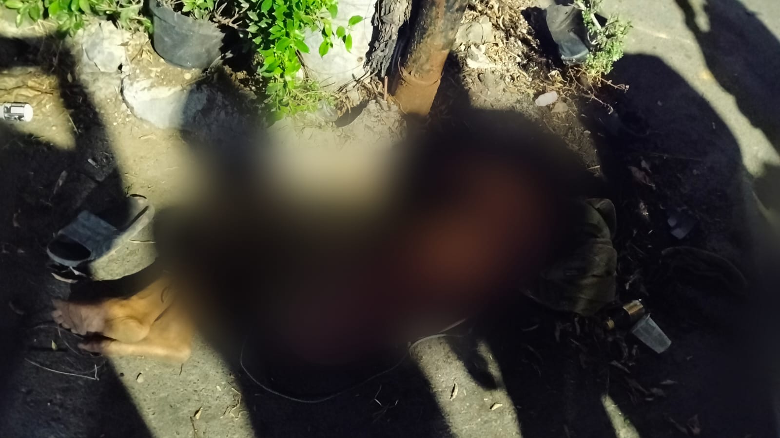 Mogok di Tengah Jalan, Dua Begal Motor Babak Belur Dihajar Massa