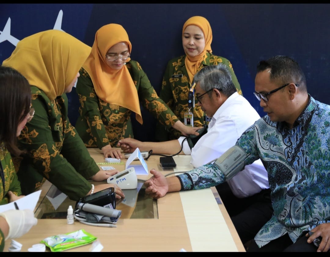 Imigrasi Batam Bareng Puskesmas Tanjung Sengkuang Gelar Pemeriksaan Kesehatan Gratis