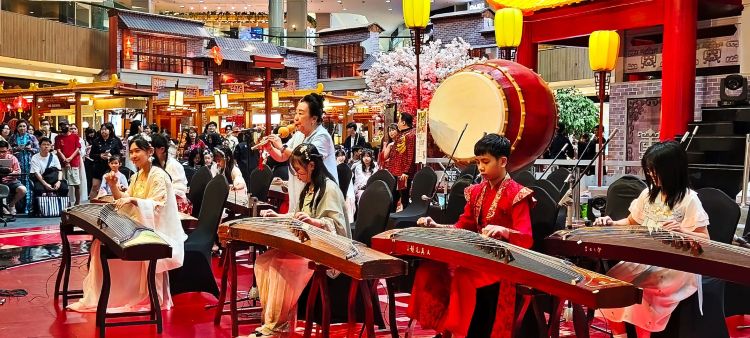  Rumah Kecapi Surabaya Gelar Konser Chinese New Year di Pakuwon Mall