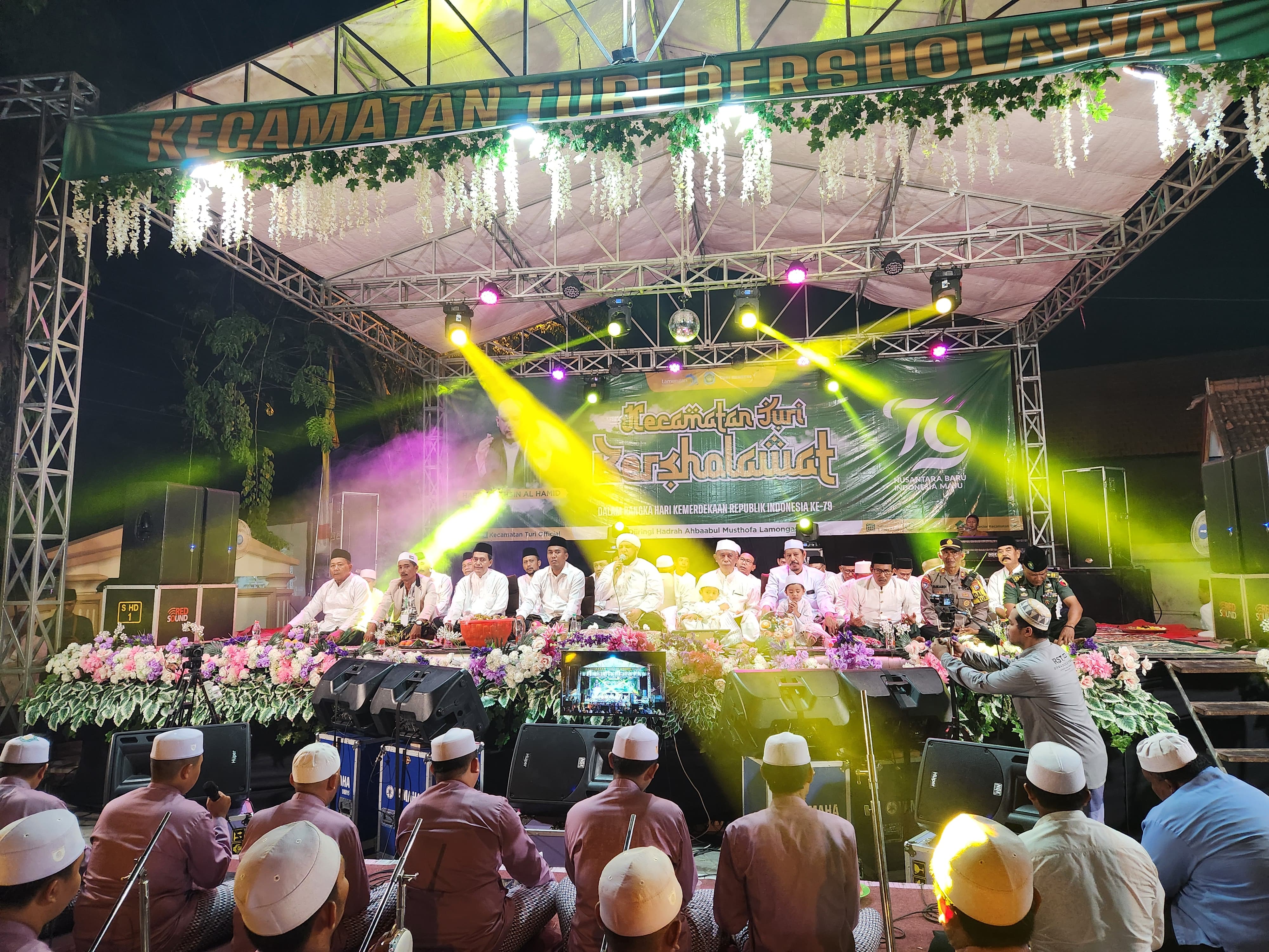 Turi Lamongan Bersholawat Bersama Habib Muchsin Al Hamid