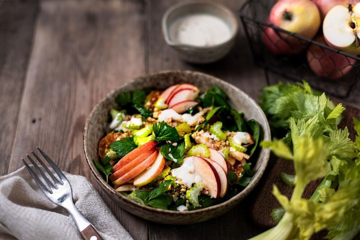 Ubah Kebiasaan Makanmu, Mulai dari Semangkuk Salad