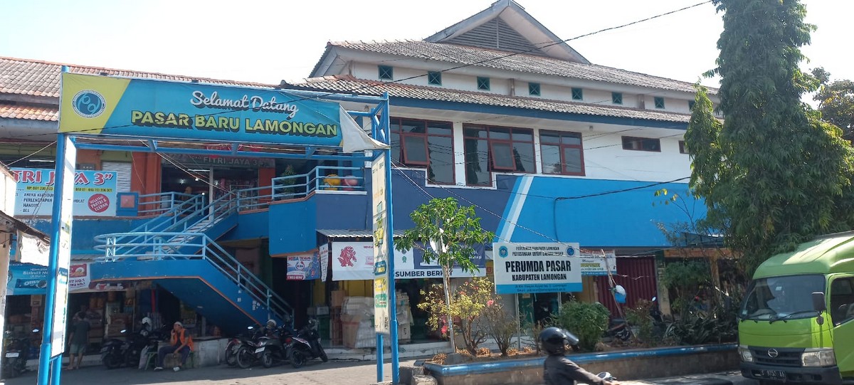 Pedagang Pasar Lamongan Keluhkan Retribusi Tak Sesuai Fasilitas