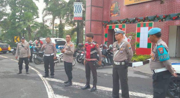 Polsek Gayungan Siaga Amankan Natal dan Tahun Baru di Pos Cito