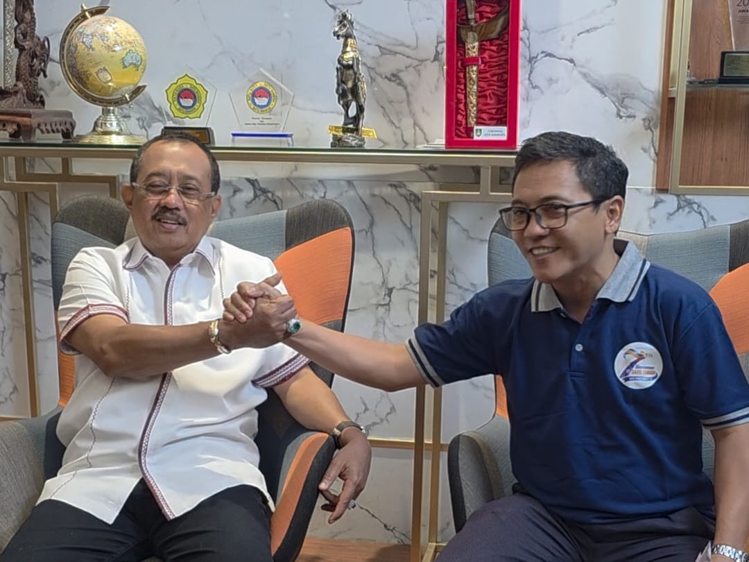 Wakil Wali Kota Armuji Hadiri Puncak Acara HUT Ke-7 Memorandum.disway.id