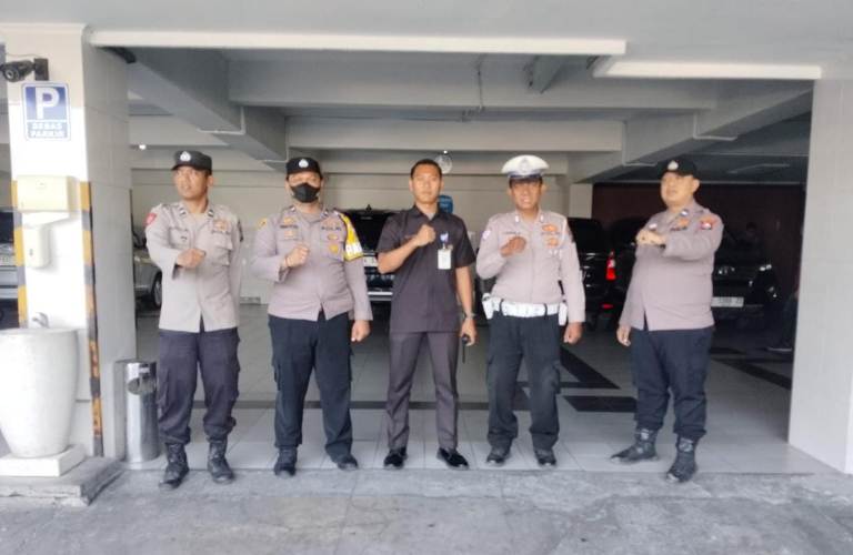 Polsek Tenggilis Mejoyo Gencarkan Patroli Wilayah Objek vital