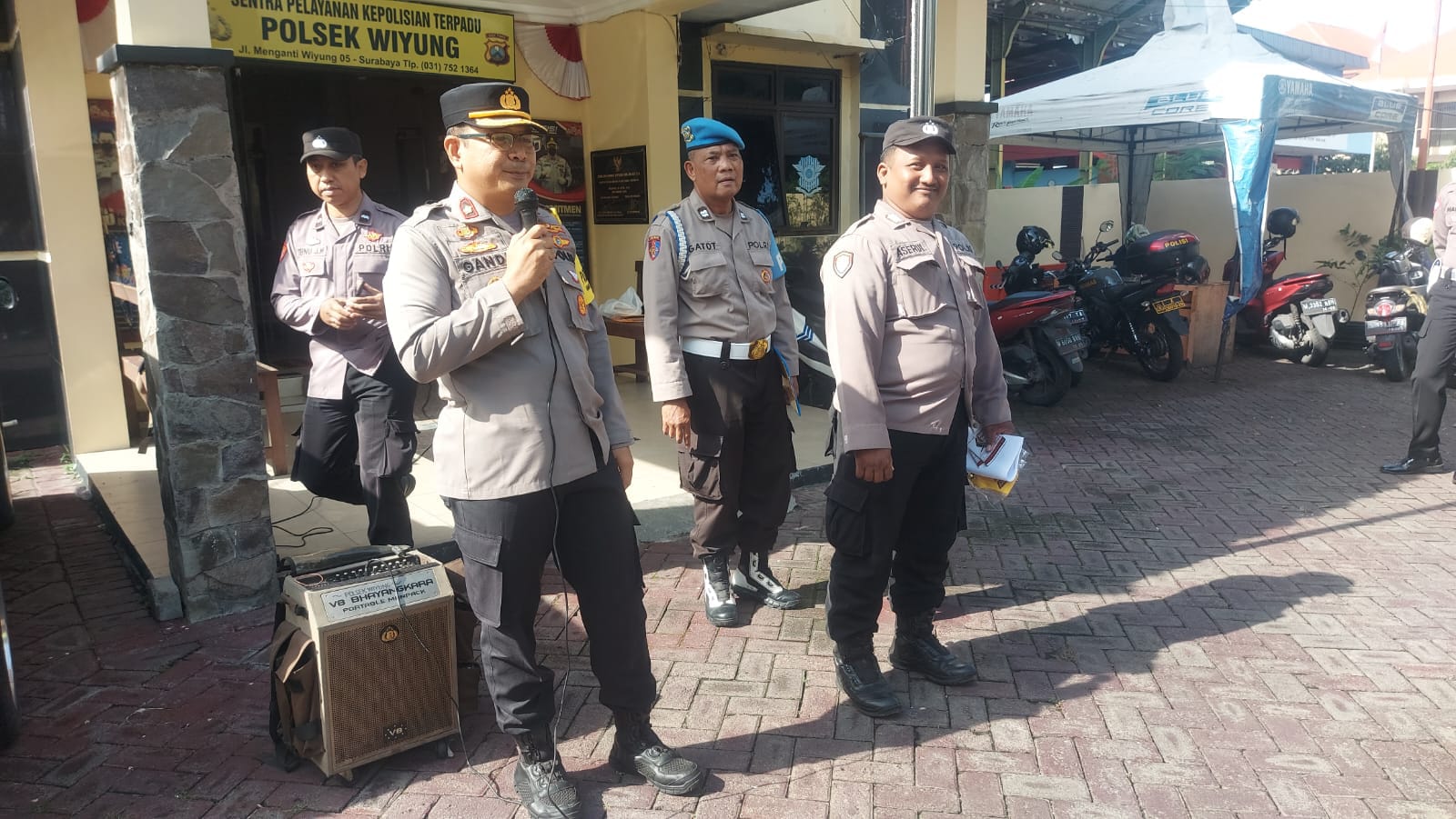 Kapolsek Wiyung Pimpin Apel Konsolidasi PAM TPS Pemilu 2024 