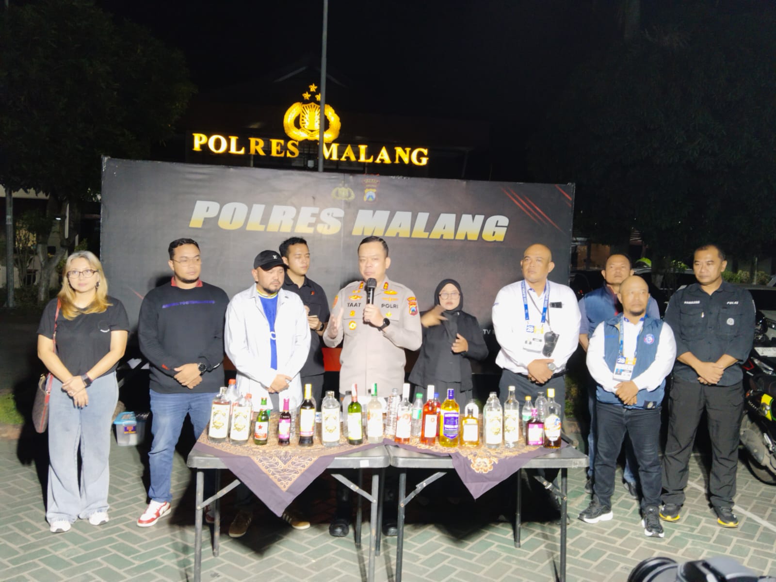 Penyisiran Miras di Laga Arema vs Persis Solo, Polres Malang Amankan 54 Suporter