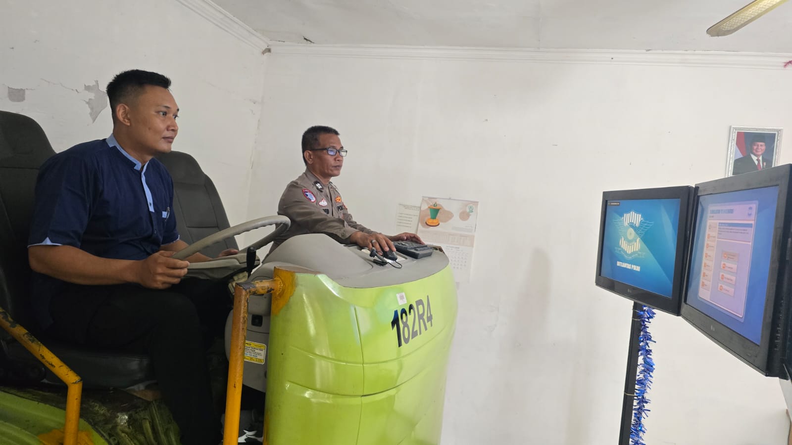 Urus SIM B1 di Satpas Colombo Kini Lebih Mudah dengan Simulator Truk