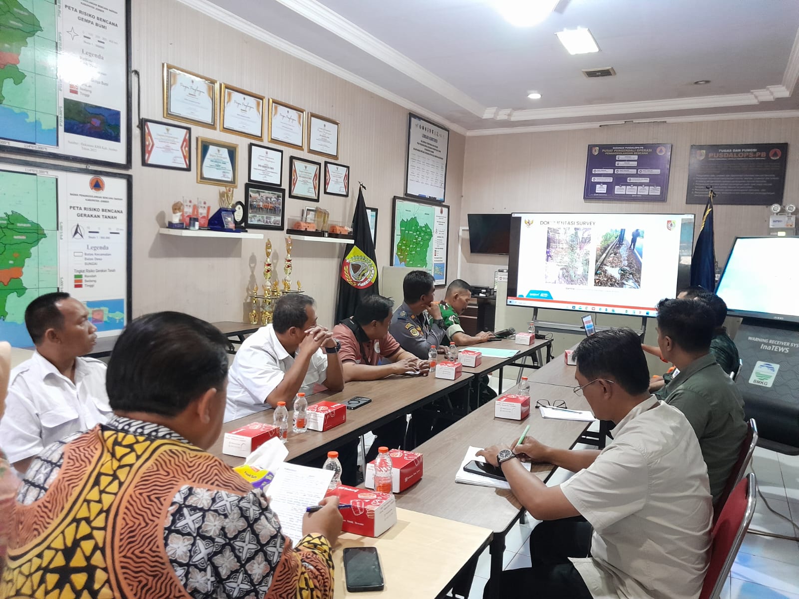 BPBD Jember Antisipasi Ancaman Longsor, Jalur Vital Jember–Banyuwangi Diperketat