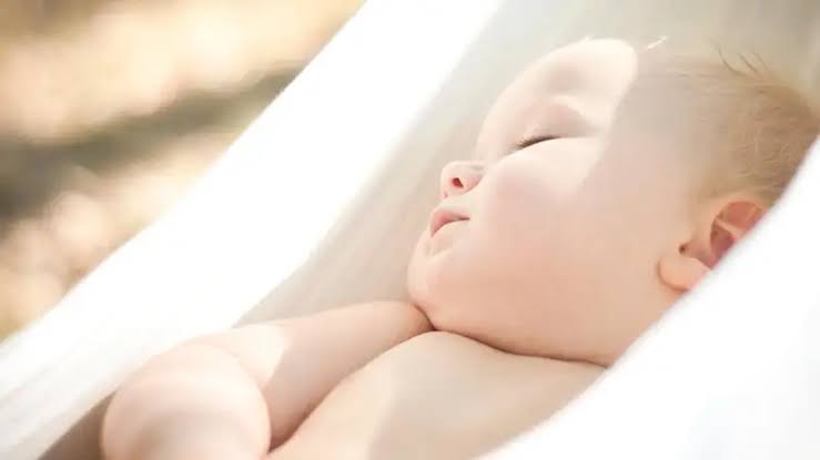5 Manfaat Menjemur Bayi di Pagi Hari