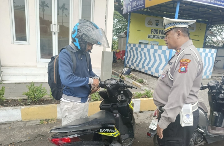 Polres Pelabuhan Tanjung Perak Gelar Operasi Skala Besar di Jembatan Suramadu