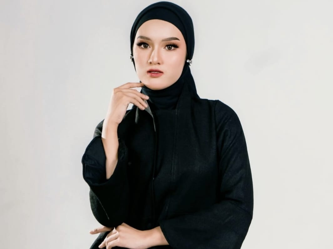 Perjalanan Rafita Wibisono Mahasiswi Unesa Temukan Jati Diri: Modal Nekat Berujung Prestasi