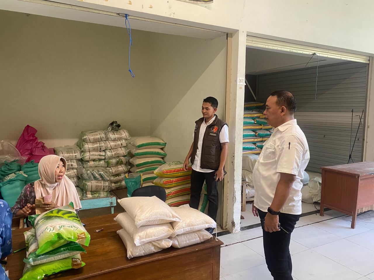 Satgas Pangan Polres Ngawi Cek Harga dan Stok Bapokting Pasca Lebaran 