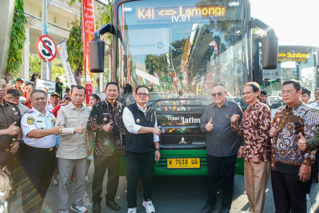 Bus Trans Jatim Koridor IV Resmi Beroperasi, Siap Layani Warga Lamongan 