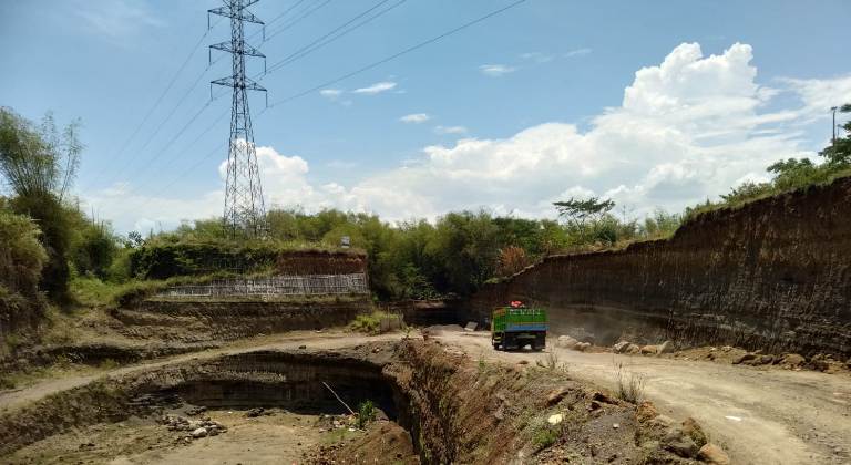 Aktivitas Galian C di Ngoro Mojokerto Resahkan Warga