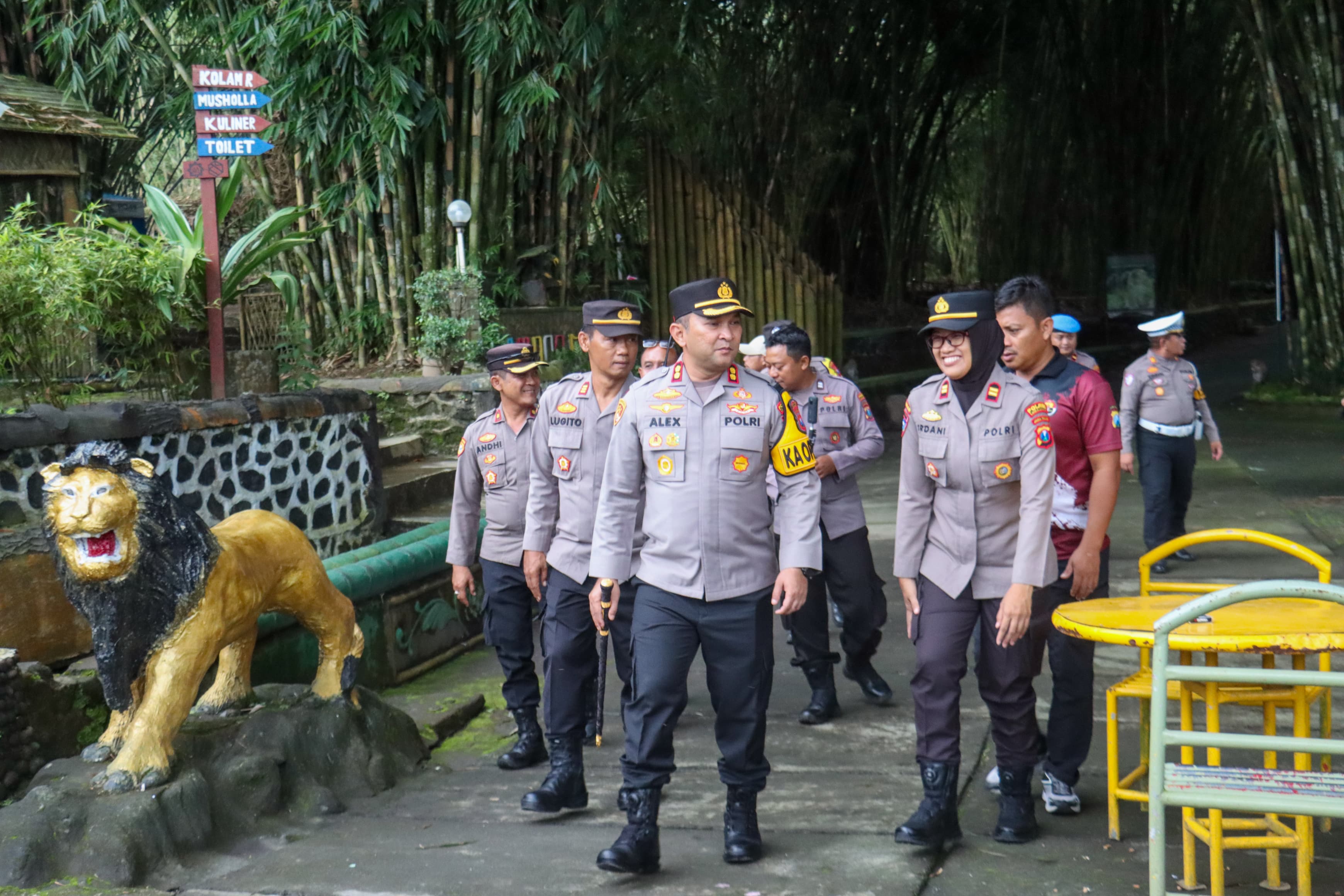 Kapolres Lumajang Imbau Pengunjung Wisata Hutan Bambu Jaga Keamanan dan Ketertiban Selama Libur Lebaran