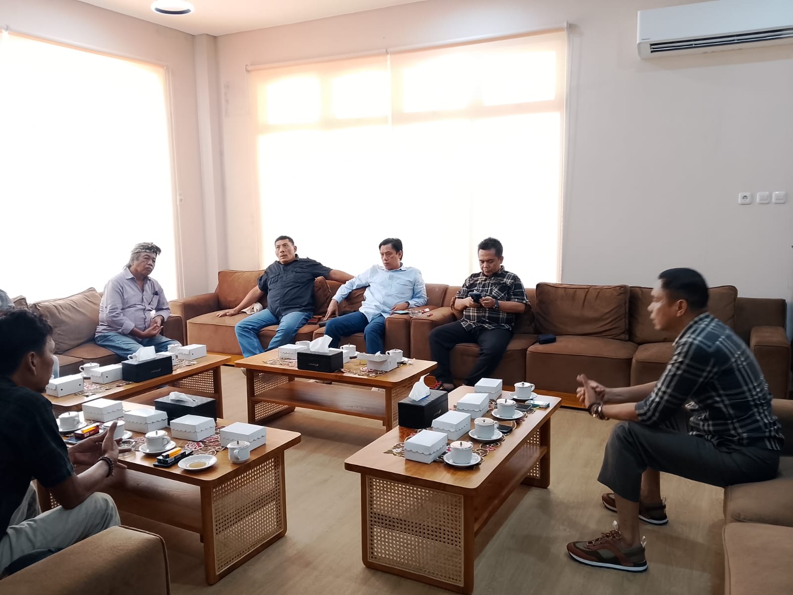 Pembangunan KDKMP Tidak Transparan, Aktivis Minta DPRD Jombang Turun Tangan