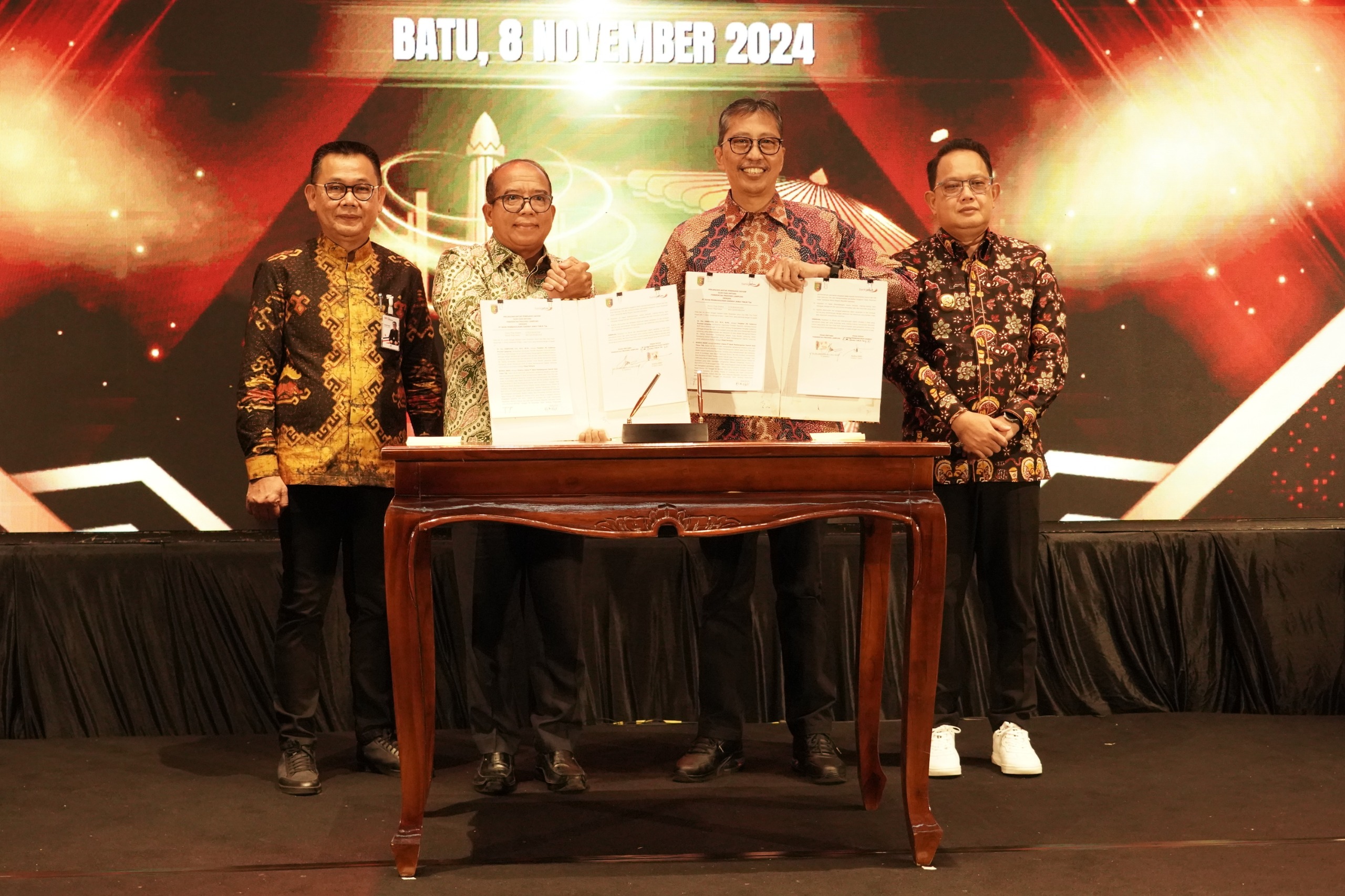 Bank Jatim Teken Shareholder Agreement dengan Pemprov Lampung dan Bank Lampung