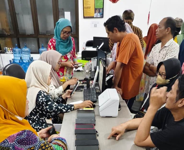 Percepatan Aktivasi IKD di Kecamatan Semampir Surabaya, Satu Akun Satu HP