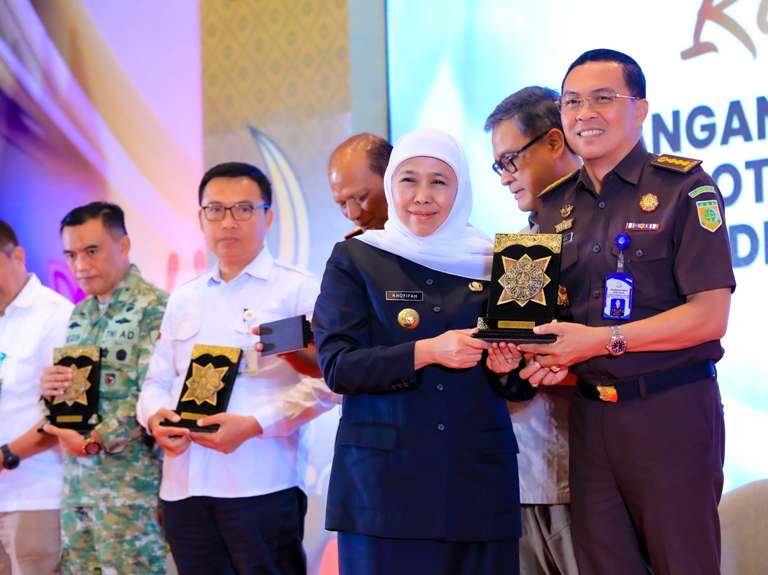 Jatim Siaga Kemarau 2026, Khofifah Minta Daerah Antisipasi Kekeringan dan Karhutla