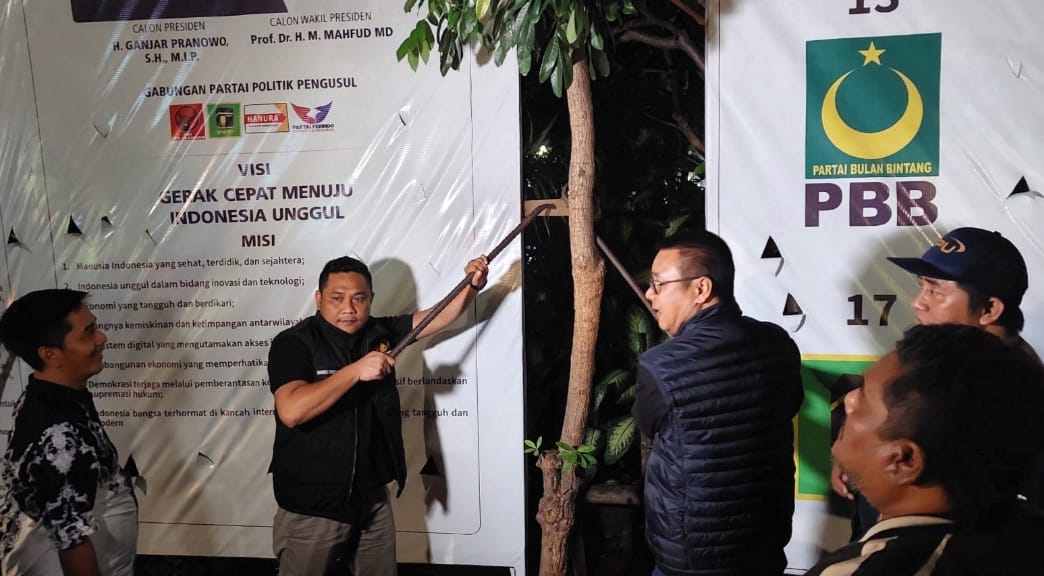 Masa Tenang Pemilu 2024, Bawaslu Surabaya Pastikan Penertiban Alat Peraga Kampanye Tuntas