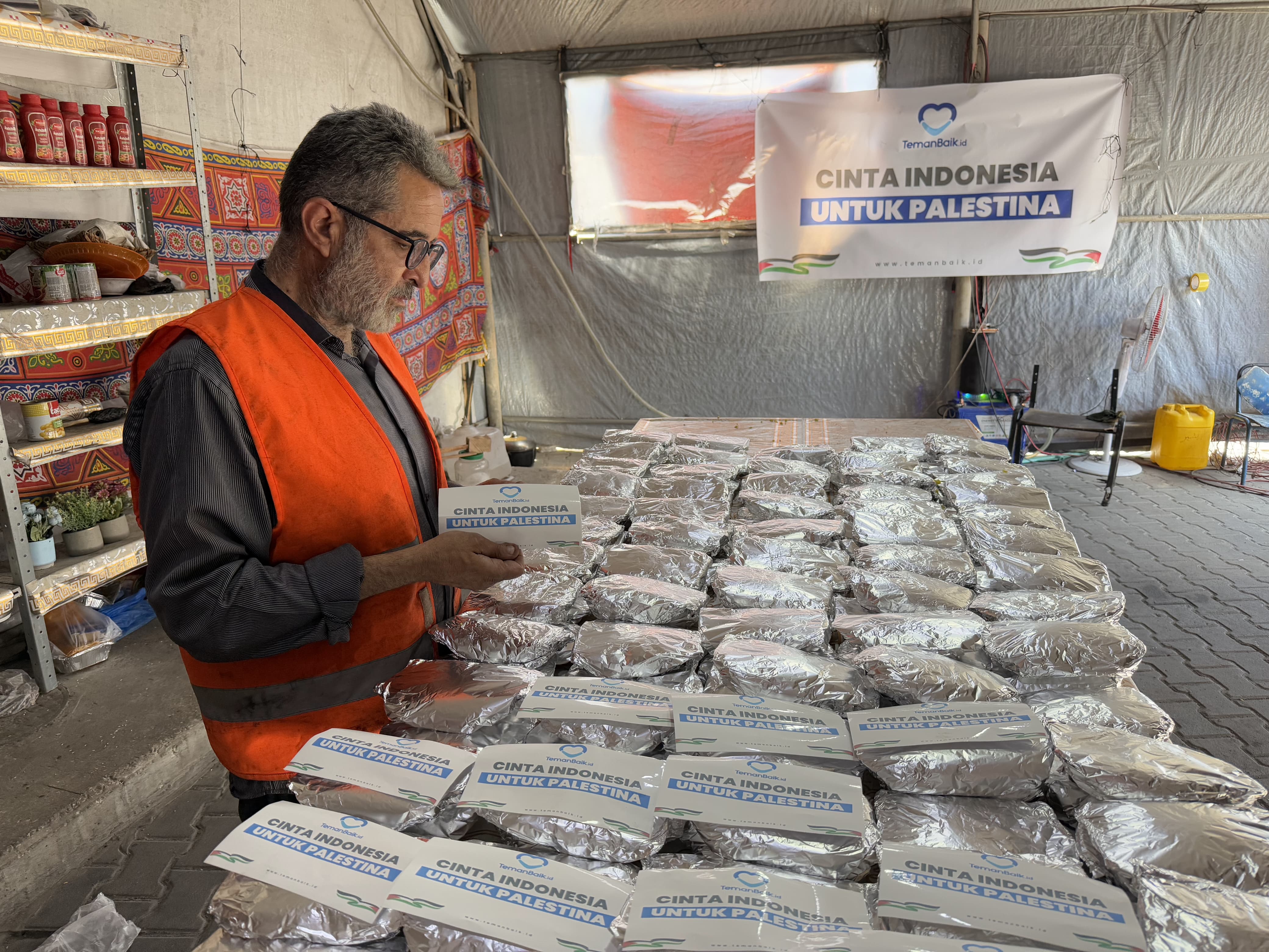 Program Kemanusiaan, Yayasan Teman Jalan Kebaikan Salurkan Bantuan untuk 2.100 Warga Palestina