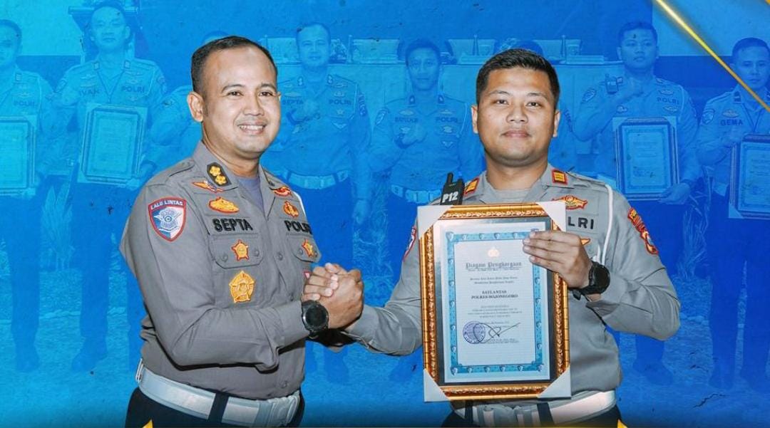 Satlantas Polres Bojonegoro Raih Penghargaan dari Ditlantas Polda jatim Terkait Penanganan Laka Lantas