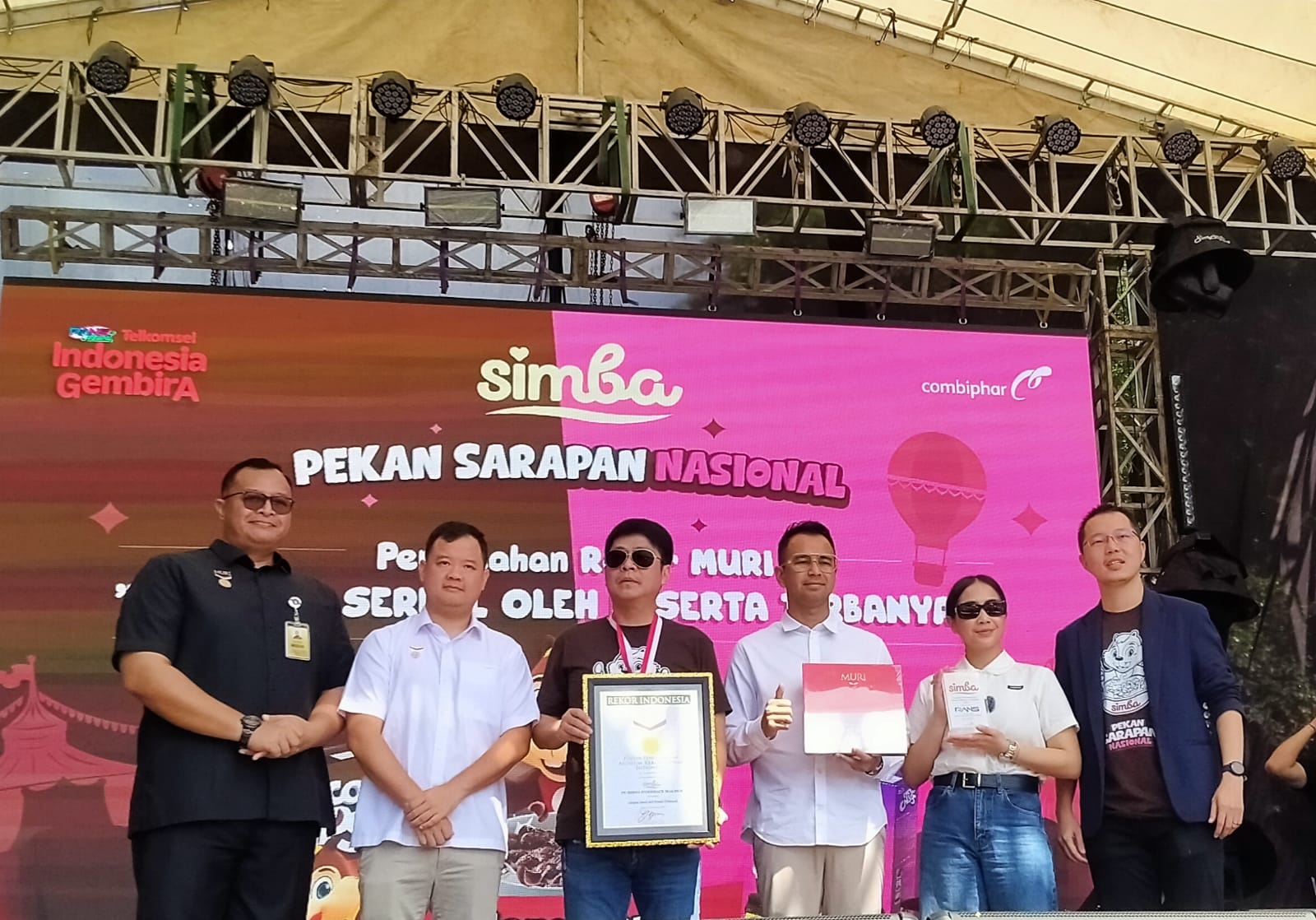 Sarapan Sereal Nasional di Lapangan Rampal Kota Malang Diikuti Ribuan Orang, Pecahkan Rekor Muri