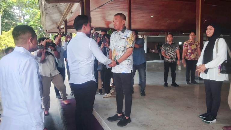 Bupati Gatut Sunu Wibowo Sambut Kunjungan Kaesang di Pendopo Tulungagung 