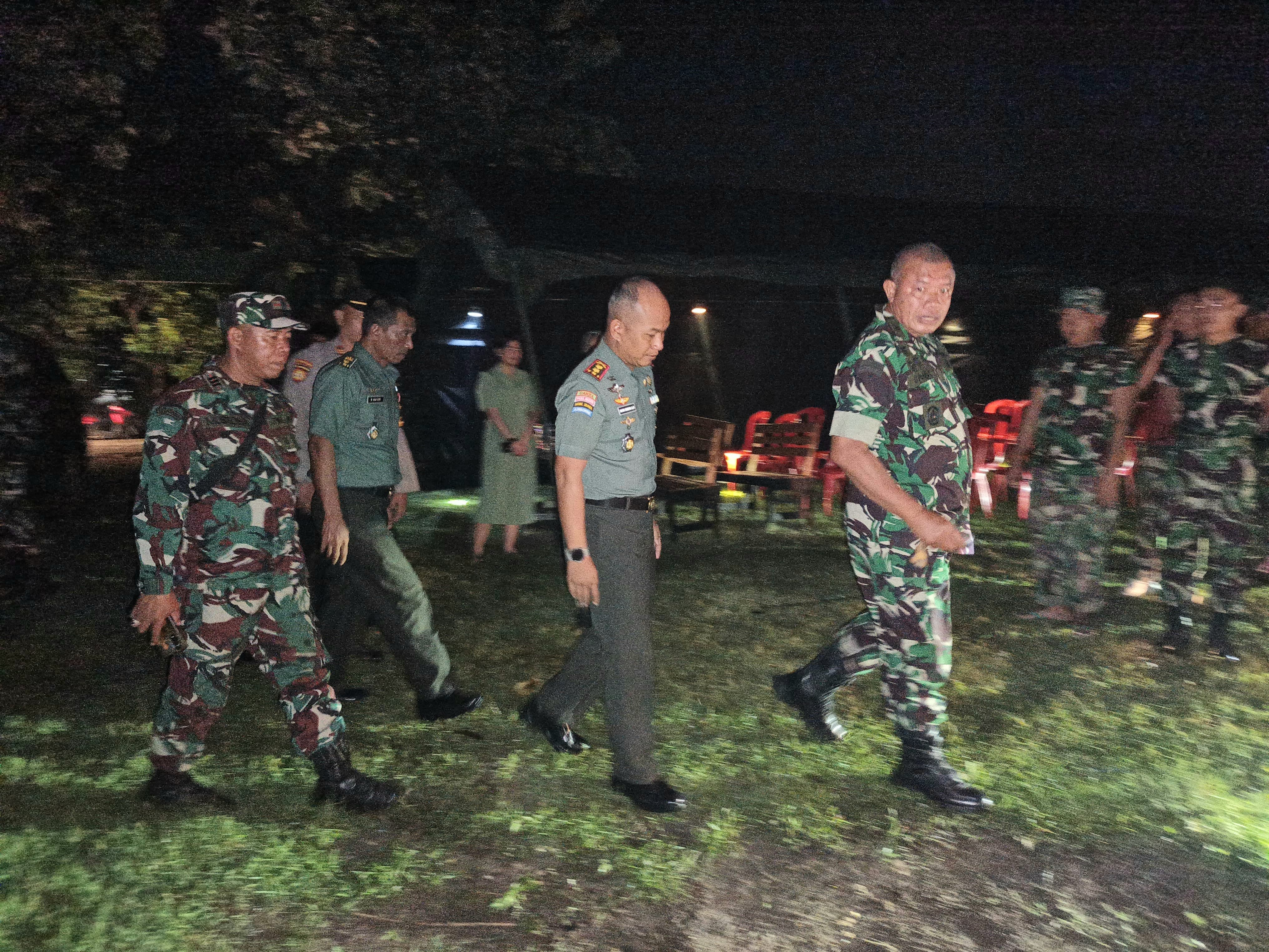 Irdam V/Brawijaya Kunjungi Lokasi Marshalling Area Yonif TP Joko Modo Lamongan