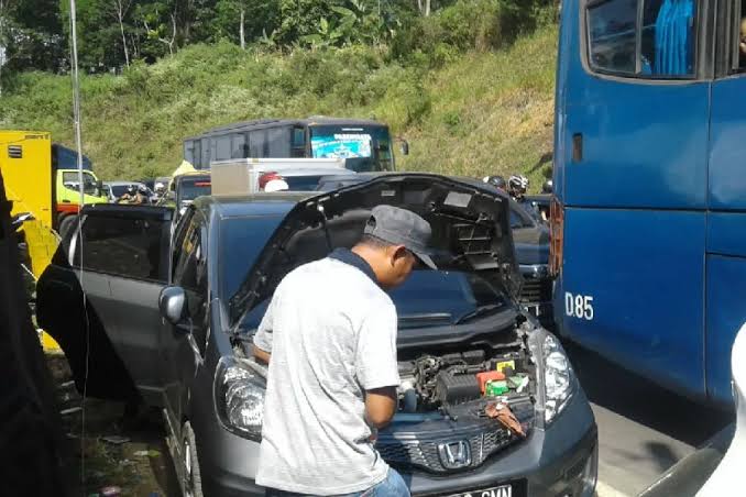 8 Tips Mencegah Mobil Overheat Saat Mudik Lebaran
