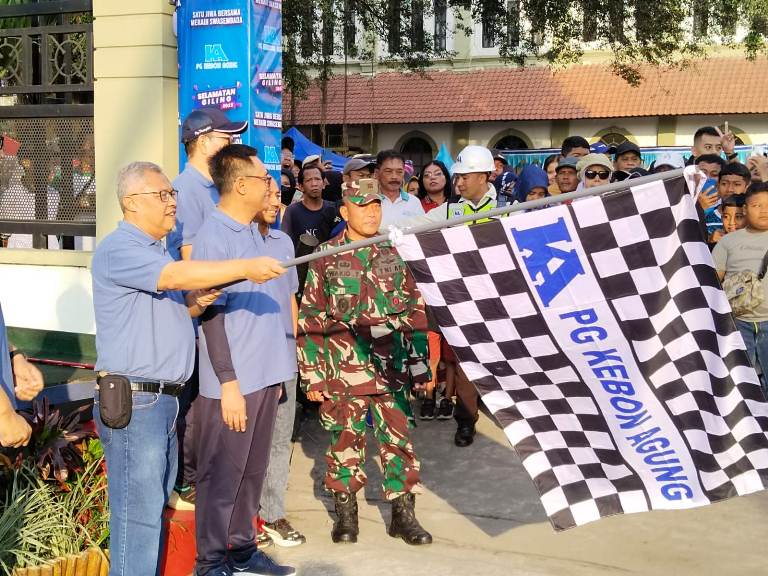 Ribuan Warga Sukseskan Jalan Sehat PG Kebon Agung 