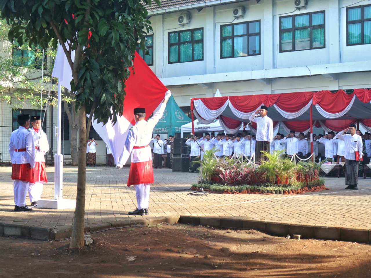 Santri Tak Boleh Hanya Jadi Penonton, Harus Jadi Pelaku Peradaban Dunia