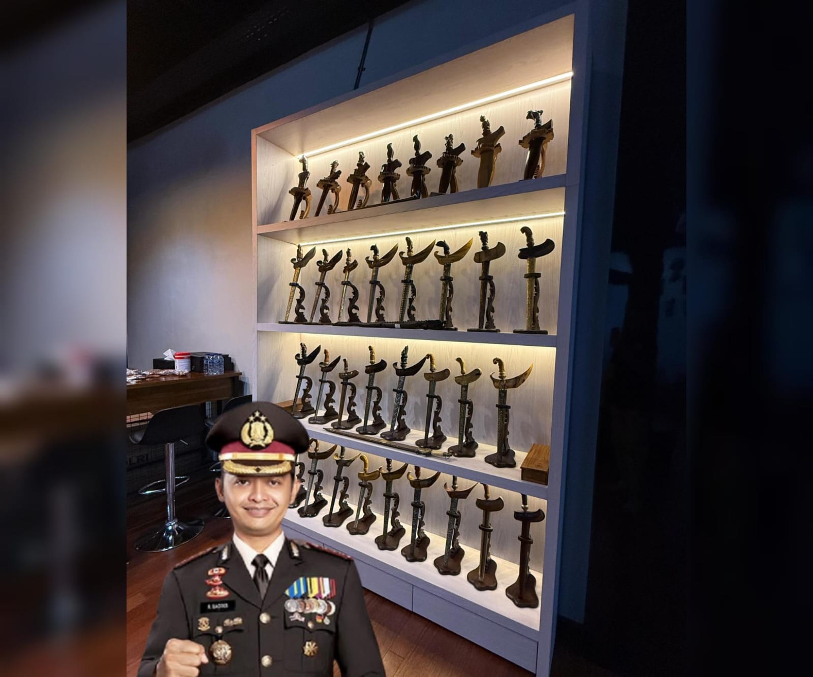 Kombespol Raden Bagoes Wibisono, Polisi dan Kolektor 500 Keris Pusaka