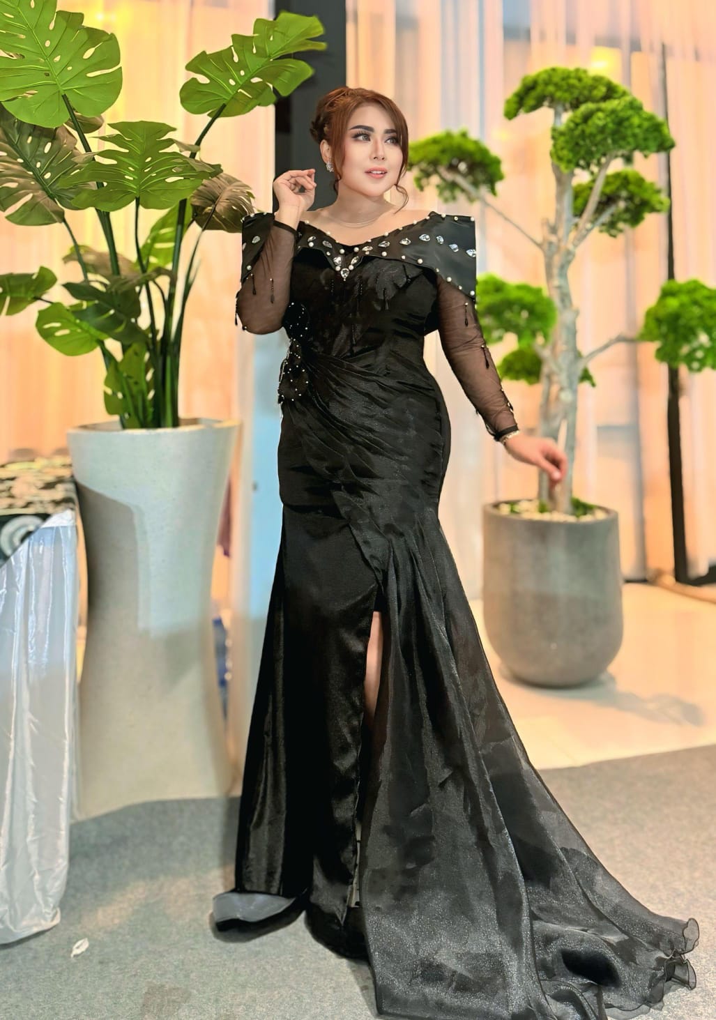 Kisah Inspiratif Wiwik Sagita, dari Panggung Gresik Menuju Takhta Ratu Oplosan dan Panggung Nasional