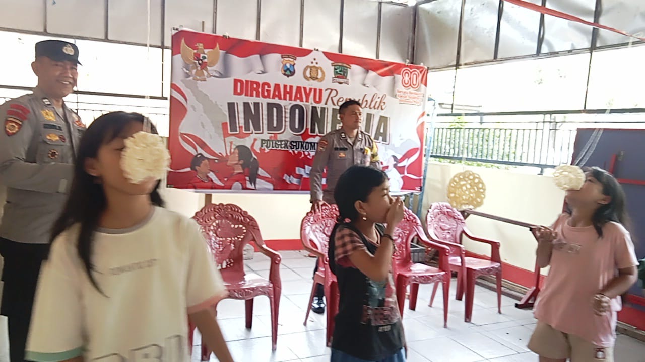 Polsek Sukomanunggal Gelar Lomba Anak-anak untuk Peringati HUT Ke-80 RI