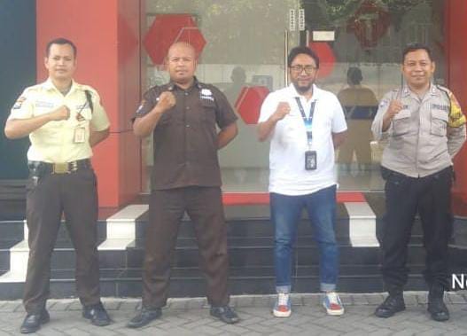 Antisipasi Kejahatan 3C, Bhabinkamtibmas Polsek Sukomanunggal Beri Imbauan ke Petugas Kemananan