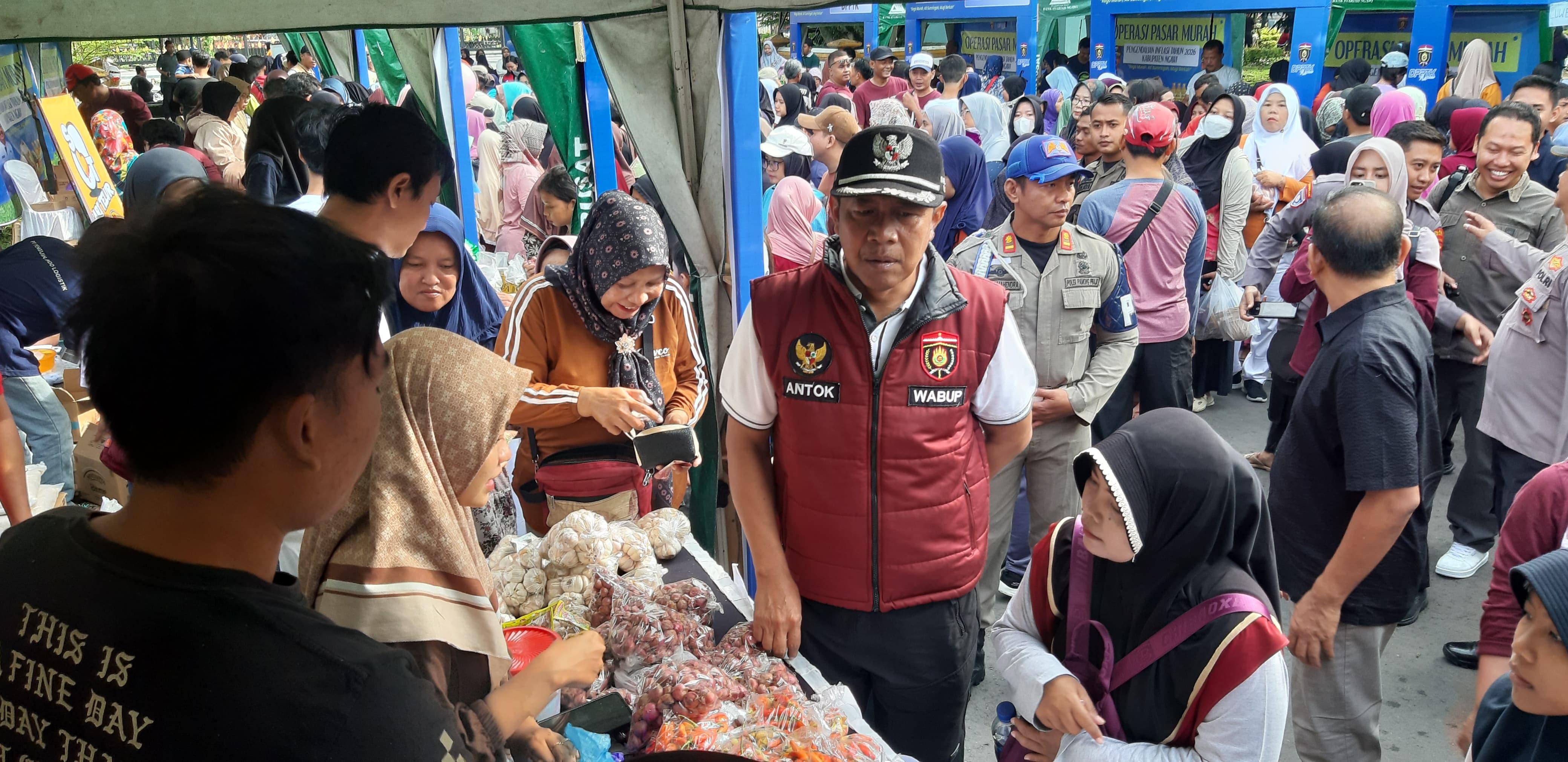 Jelang Ramadan DPPTK Ngawi Gelar Operasi Pasar Murah