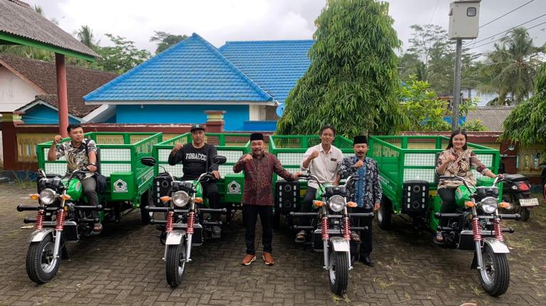 DPRD Kabupaten Malang Jalani Reses, Sudarman Jaring Aspirasi dan Bagikan Motor Roda Tiga