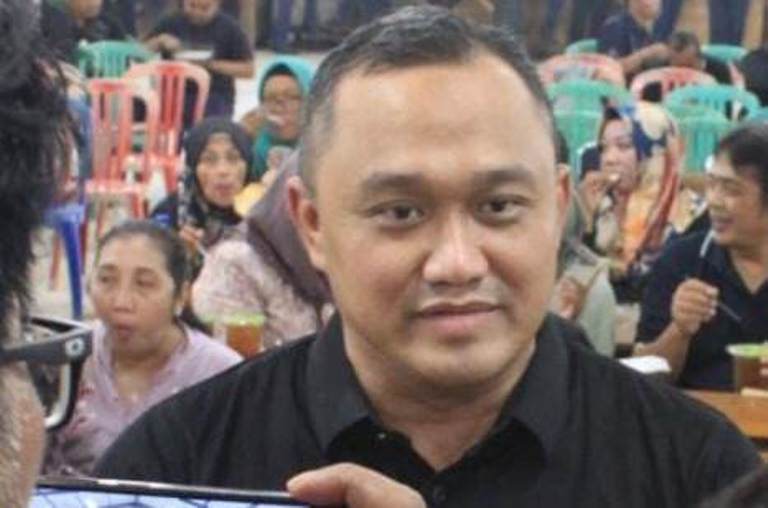 Relokasi di Belakang Pasar Pacar Keling Tidak Cukup Stan   