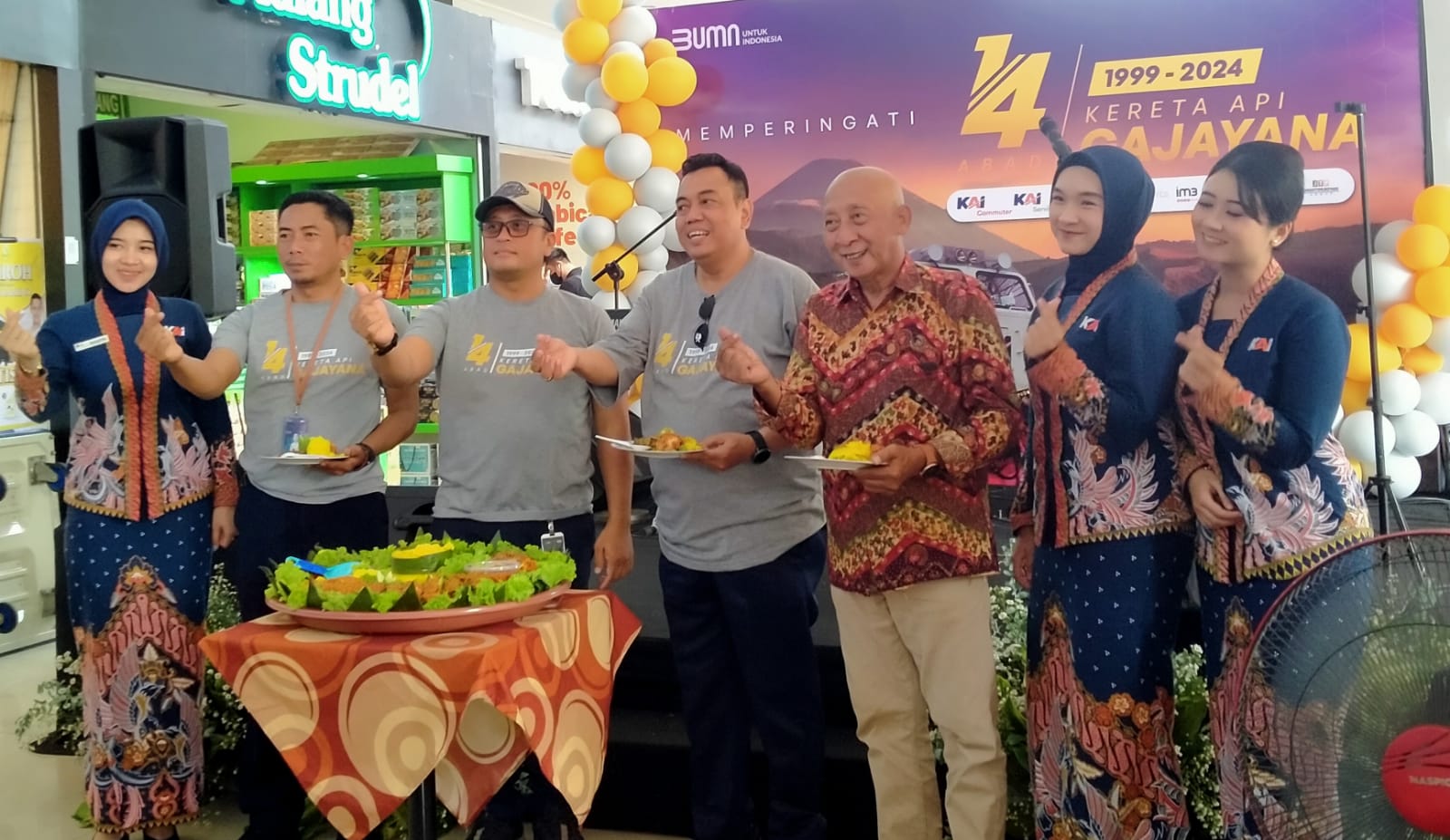 Maknai 25 Tahun Gajayana, KAI Sapa Pelanggan 